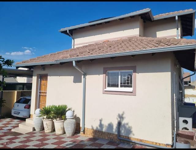 3 BEDROOM HOUSE FOR SALE IN KYA SANDS